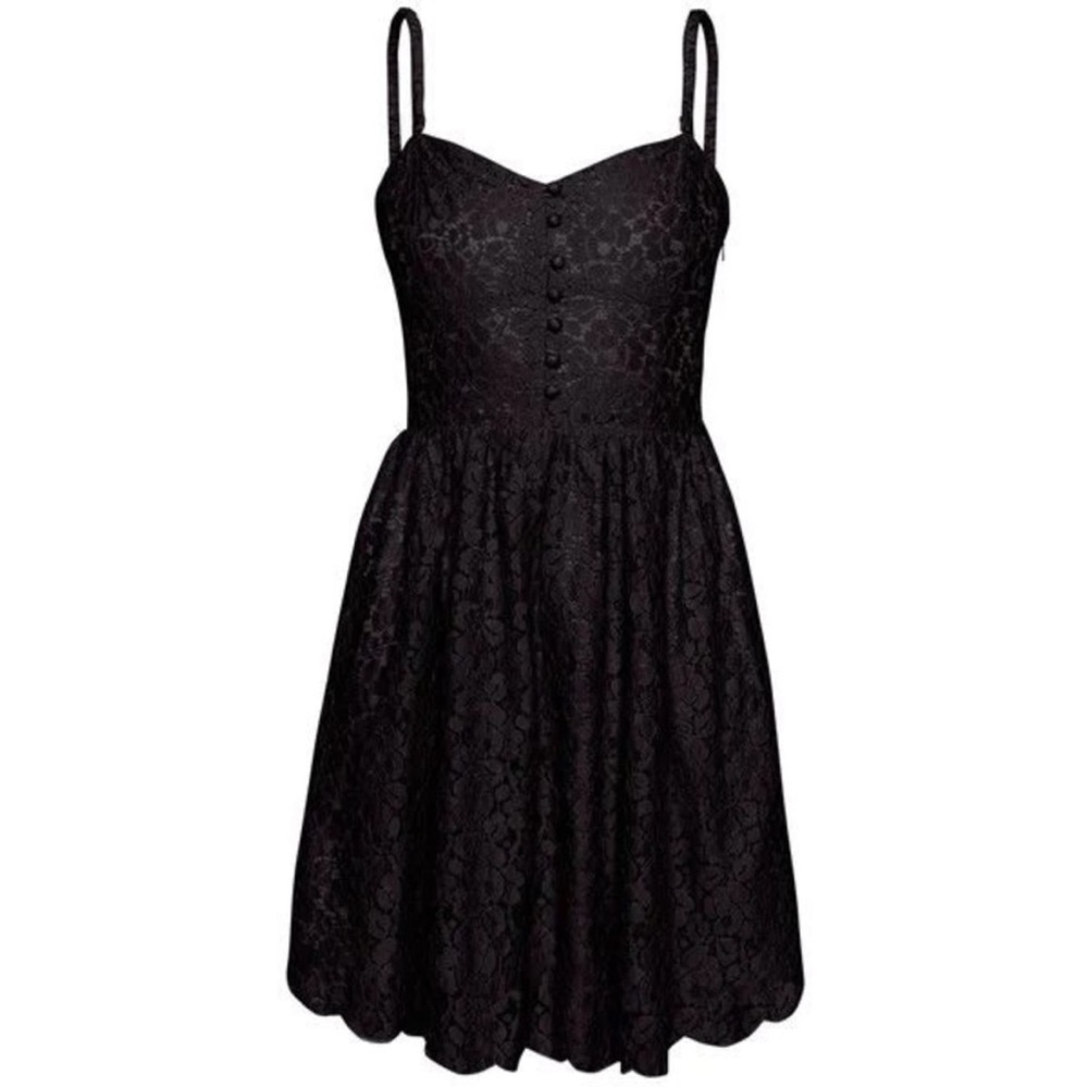 Aritzia Talula lace debutante dress